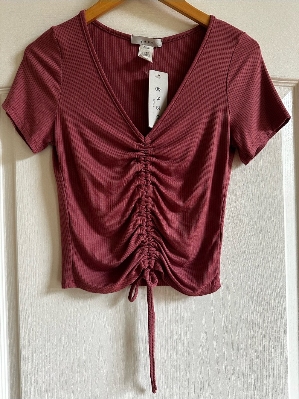 Ruched V-Neck Short Sleeve Crop Top, Color Rose